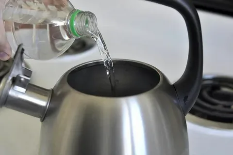 تصویر 4 از فروش عالی + قیمت مناسب کتری آلومینیوم کوچک